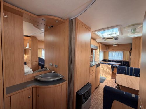 B&uuml;rstner Belcanto 650 TK Vol uitgerust!! Foto: 10