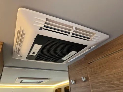 Weinsberg CaraCompact Pepper 600 MEG Single beds roof air conditioning photo: 5