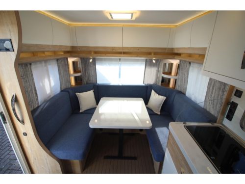 Hobby Excellent Edition 460 UFE Modeljaar 2027  foto: 12