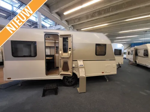 Knaus Sport 450 FU from factory beautifully complete photo: 0