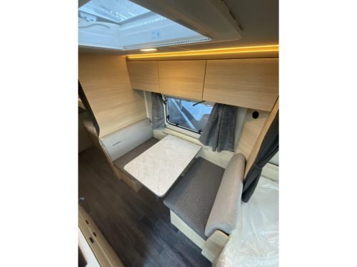 Weinsberg CaraLife 500 QDK STAPELBED-AIRCO Foto: 6