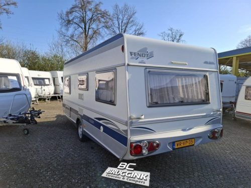 Fendt Platin 510 TFB French bed Microwave Awning photo: 11