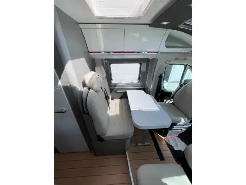Adria Elios Adria Elios XCS Queensbed photo: 10