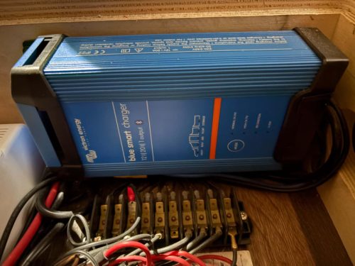 Knaus Boxstar Freeway 630 ME Leveling system with VB Air  photo: 17