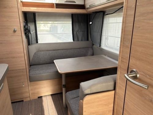 Knaus Sudwind Black Selection 420 QD photo: 1