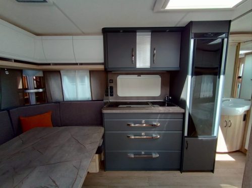 Hobby De Luxe 460 UFe Foto: 7