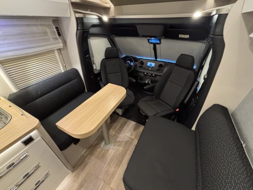 HYMER 2022 Face to Face Cama Queen 150cv manual T695 S foto: 12