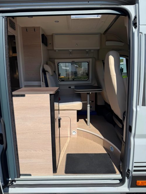 B&uuml;rstner Wohnmobil 640 aktives Foto: 9