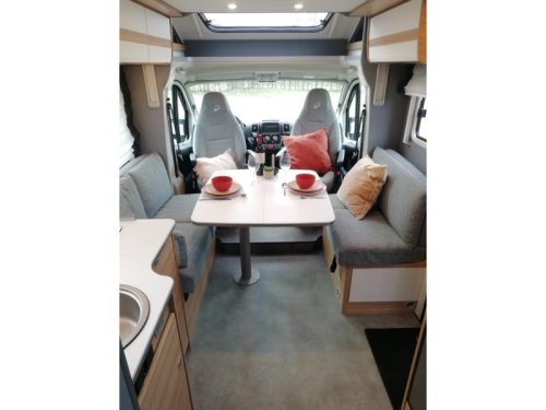 Dethleffs Just 90 7052 DBL mit Anh&auml;ngerkupplung und Solaranlage Foto: 4