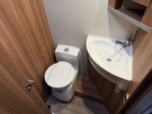 Weinsberg CaraSuite 700 ME / Kostenlose Lagerung Foto: 11