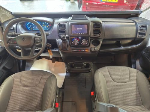 tourne mobil 6.0 Cruise 2.2 BlueHDI 140HP Automatic - ALL SEASON photo: 1