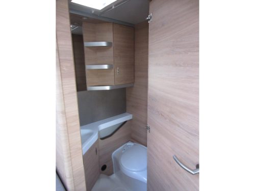 Knaus Sudwind 420 QD MIT RANGIERHILFE UND UNICO Foto: 5