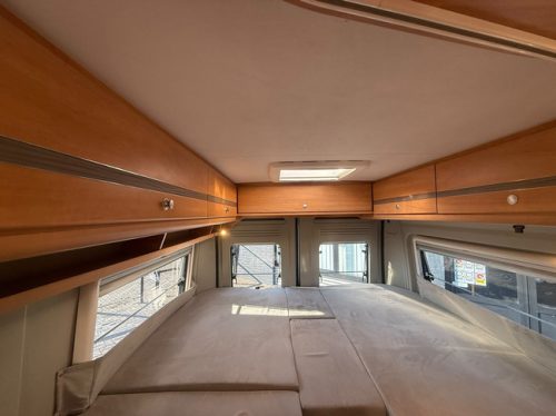 P&ouml;ssl Road Star 600 L Euro 5 150 pk construct sloten buscamper lengte bedden navi camera zonnepaneel airco cruise ctr trekhaak remis plisse hordeur foto: 22
