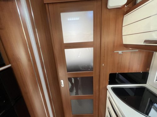 Mobilvetta KEA P65 premium class camper length and drop-down bed photo: 13
