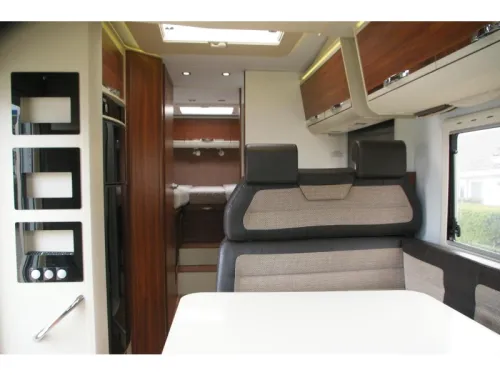 Adria Matrix Plus 670 SL Lits jumeaux, Toit relevable. photo : 6