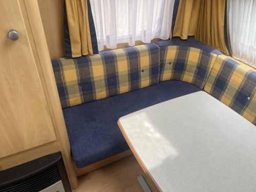 Dethleffs Camper 430 DB - Vorzelt Foto: 6