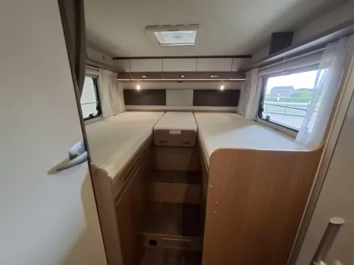 Hymer Carado 447 T 140HP Single Beds Solar photo: 7