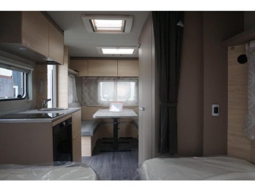 Weinsberg CaraCito 470 EU 1500kg/AIRCO/VLOERVERW. Foto: 10