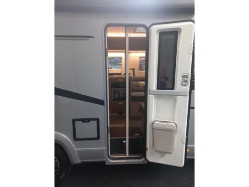 Adria Compact Supreme DL 2027 automaat  foto: 5