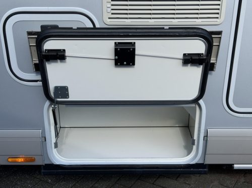 Carthago Chic C-Line I 5.0 QB Queensbed- MERCEDES photo: 14