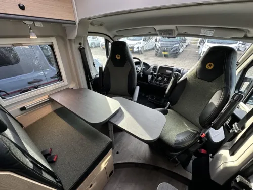 Sunlight Cliff 602 Adventure Edition 602 single beds, roof air conditioning photo: 4