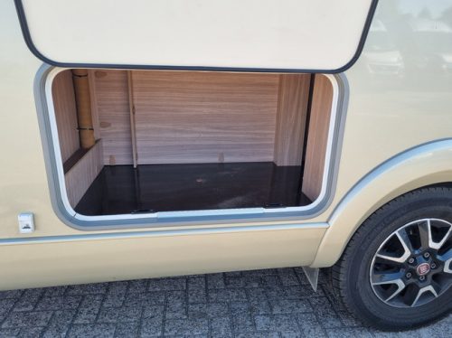 B&uuml;rstner Ixeo I720 Champagne Fiat photo: 9