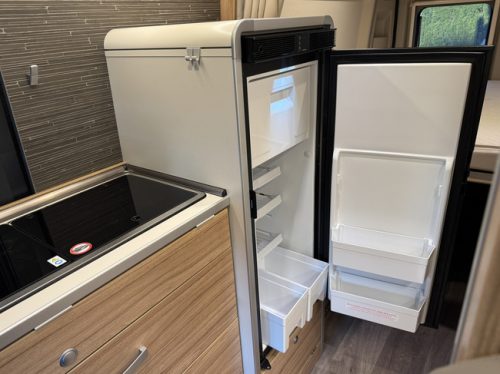 Hymer Yellowstone 640 pop-top roof 160 hp *4 PERSONS* Euro6 Fiat Ducato **Single beds/Pop-top roof with 2 berths/4 seats/Lithium/Sun photo: 20