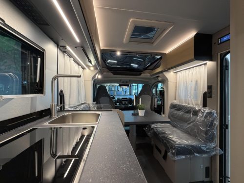 Adria Compact Select DL Automatik / L&auml;ngsbetten Foto: 15