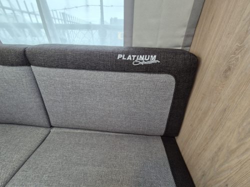 Knaus Sport Platinum 500 EU U-shaped dinette + single beds  photo: 15