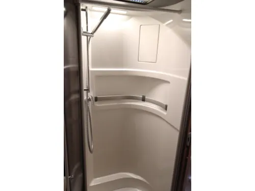 Hymer BMC-I 690 Levelsyteem / 9G Tronic  foto: 20