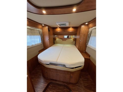 Carthago Chic C-Line I 5.0 QB Queensbett, Automatik Foto: 2
