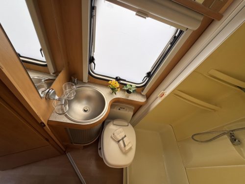Homecar P 561 Motorairco Franz&ouml;sisches Bett Foto: 20