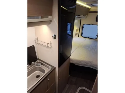 Adria Twin 600 SPT 130PS Querbett Klimaanlage Foto: 11