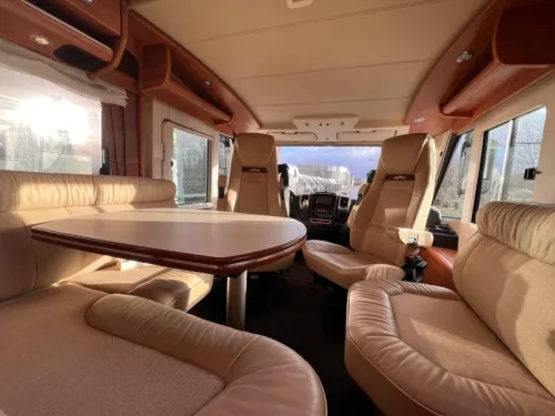 Carthago Chic C-Line I 4.9 LE AUTOMATIC/180HP photo: 3