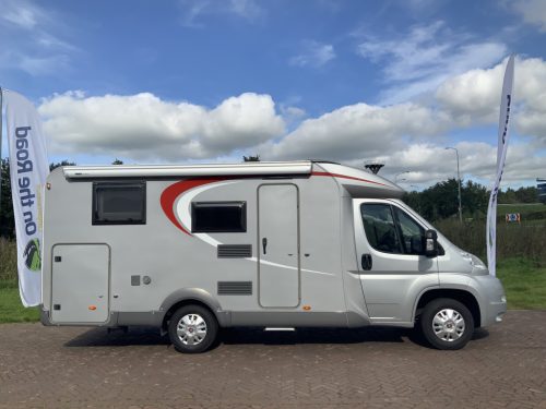 B&uuml;rstner Travel Van 2.3 MultiJ. 130 PK Teilintegriert. Motor-Klimaanlage, Garage, 2 L&auml;ngsbetten, L&auml;nge 6,70 m., usw. Bj 2013 &bdquo;Ihr Wohnmobil-Verkaufsvermittler Wohnmobil Zentrum on the road Foto: 33