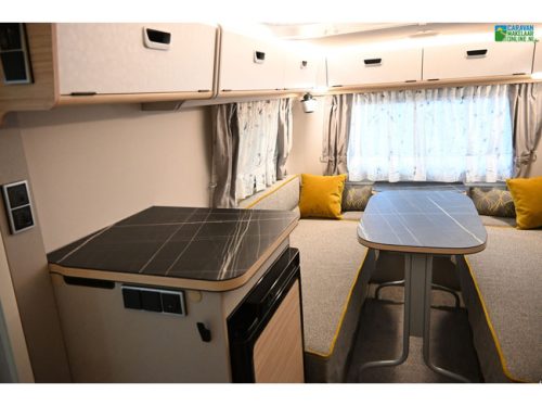 Eriba Touring Triton 420 Foto: 6