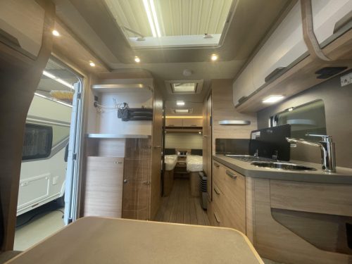 Knaus Sudwind Black Selection 540 UE +underfloor heating+extra awning photo: 7