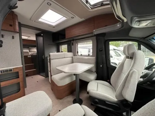Hymer B-MC T 680 LITHIUM-SOLAR-INVERTER photo: 7
