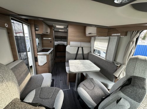 Knaus Van I 650 MEG AUTOMAAT COMPACT 180 PK foto: 1