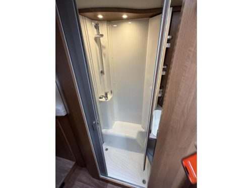 Knaus 650 MEG Platinum Single Beds Leveling System Lithium 2X Air Conditioning Solar Panel photo: 21