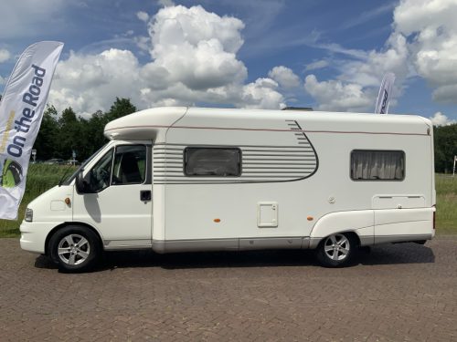LMC Fiat Ducato 2.8 JTD 128 HP, AUTOMATIC Semi-integrated, Engine air conditioning, 2 Single beds (Low), Alko chassis etc. Year of manufacture 2003 Camper centrum on the road Marum photo: 20