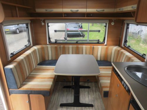 Dethleffs Camper 540 Awning and canopy. photo: 2