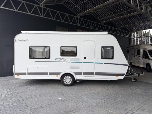 Dethleffs C'Joy 460 LE single beds and mover photo: 1