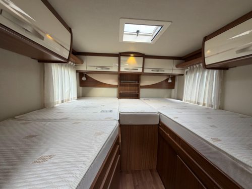 Hymer Exsis-T 578 EXP LEVELSYSTEEM Foto: 12