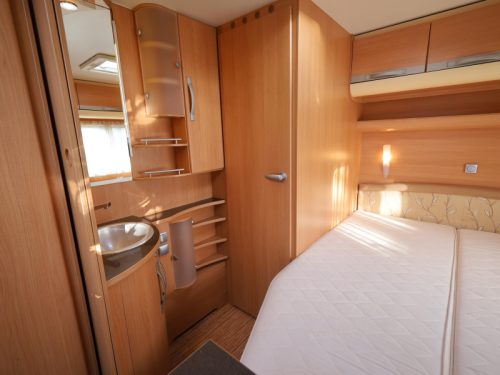 Adria Adora 492 UP mover | awning | awning photo: 14