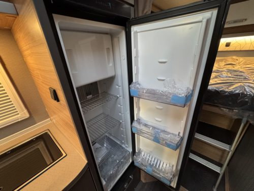 Weinsberg CaraLoft 650 MEG Many options ready to go! photo: 16
