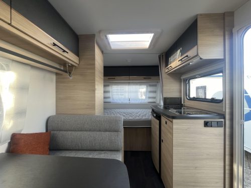 Sterckeman Easy Comfort 390 CP Rangierhilfe und Kassettenmarkise Foto: 6