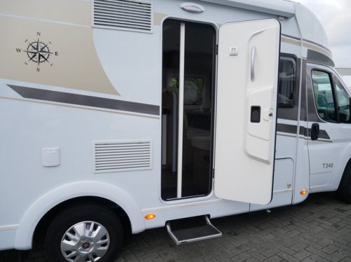 Carado T348, 6.80 Meter, French bed, Pop-top roof, Memo Bike rack photo: 19