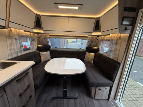 Kabe Estate 560 GLE Neu eingetroffen! Foto: 4
