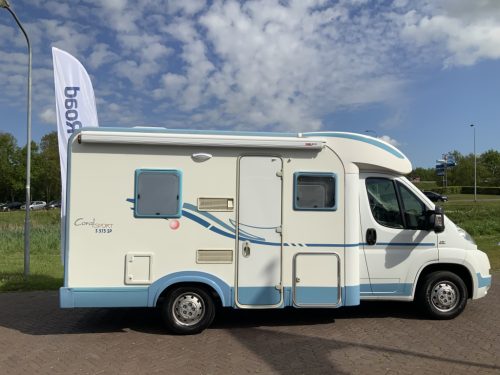 Adria Compact 2.3 MultiJ. 130 PS, Teilintegriert, franz&ouml;sisches Bett hinten, Motorklimaanlage, Anh&auml;ngerkupplung, kleiner Camper, Bj. 2009 Camp centrum on the road Marum Foto: 26